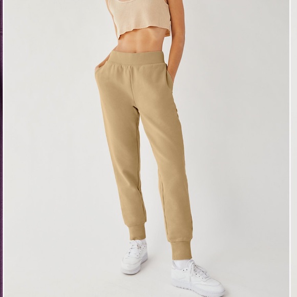 Aritzia TNA Cozy Fleece Perfect Pocket Sweatpants Dark Purple Grape XS - Picture 3 of 5